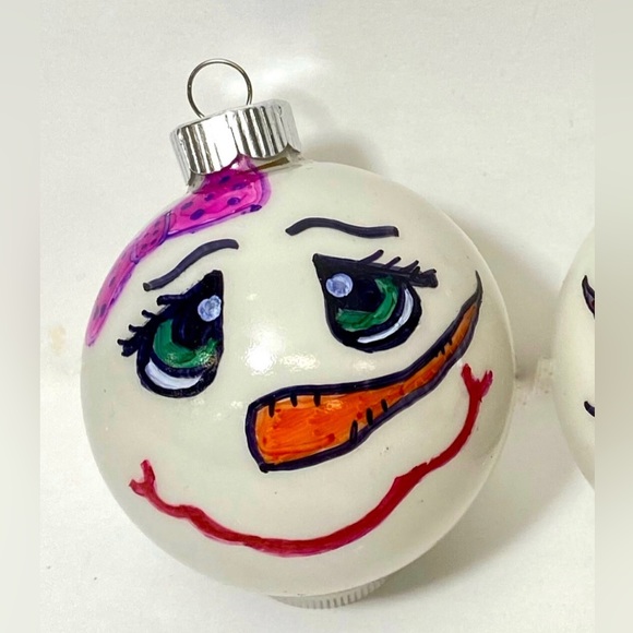 ORIGINAL Hand Painted Alcohol Ink Snow Couple Ornament Set of 2, Christmas Tree - Picture 3 of 8